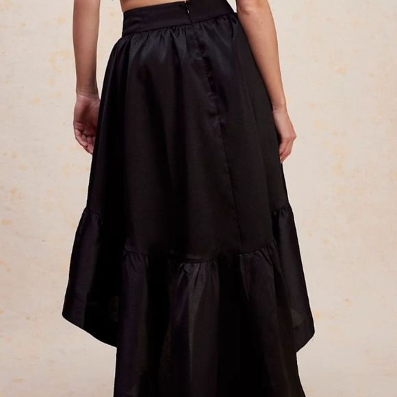 Skirt Set - Picture 2 of 9